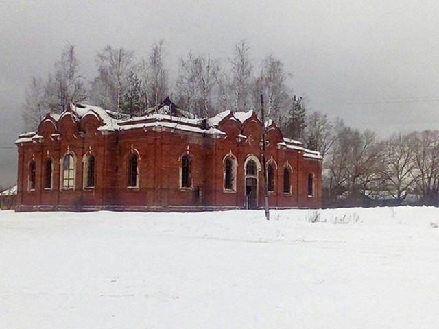 Церковь зимой