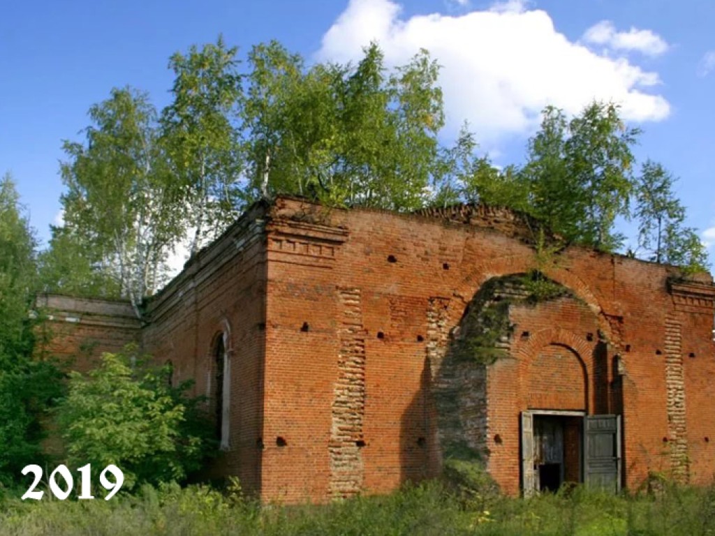 Храм Тихвинской иконы Божией Матери в 2019 году. Вид на Никольский предел.